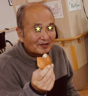 【デイサービス便り】ワクワク選ぶ楽しさ！ヤマザキパンで賑わうおやつタイム